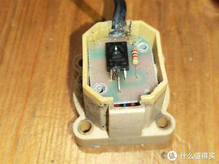 一只蚂蚁豁出性命摧毁了我的增压泵