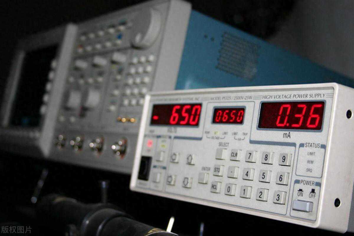 绝缘材料介电常数与损耗角的测定