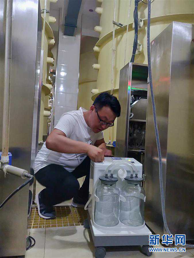 我国沙区唯一的大型称重式蒸渗仪群通过验收