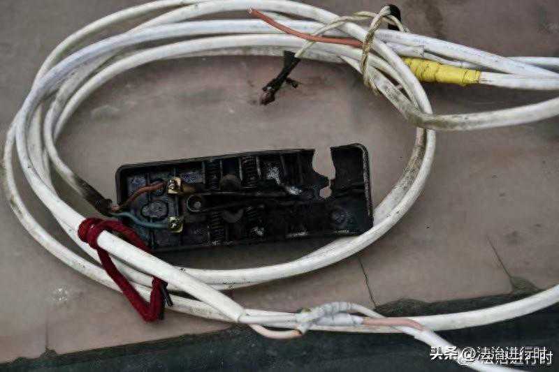 电热器插小插板差点酿大祸，关键时刻“它”响了！