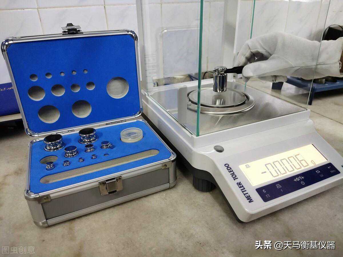 怎样通过电子天平测量固体密度？