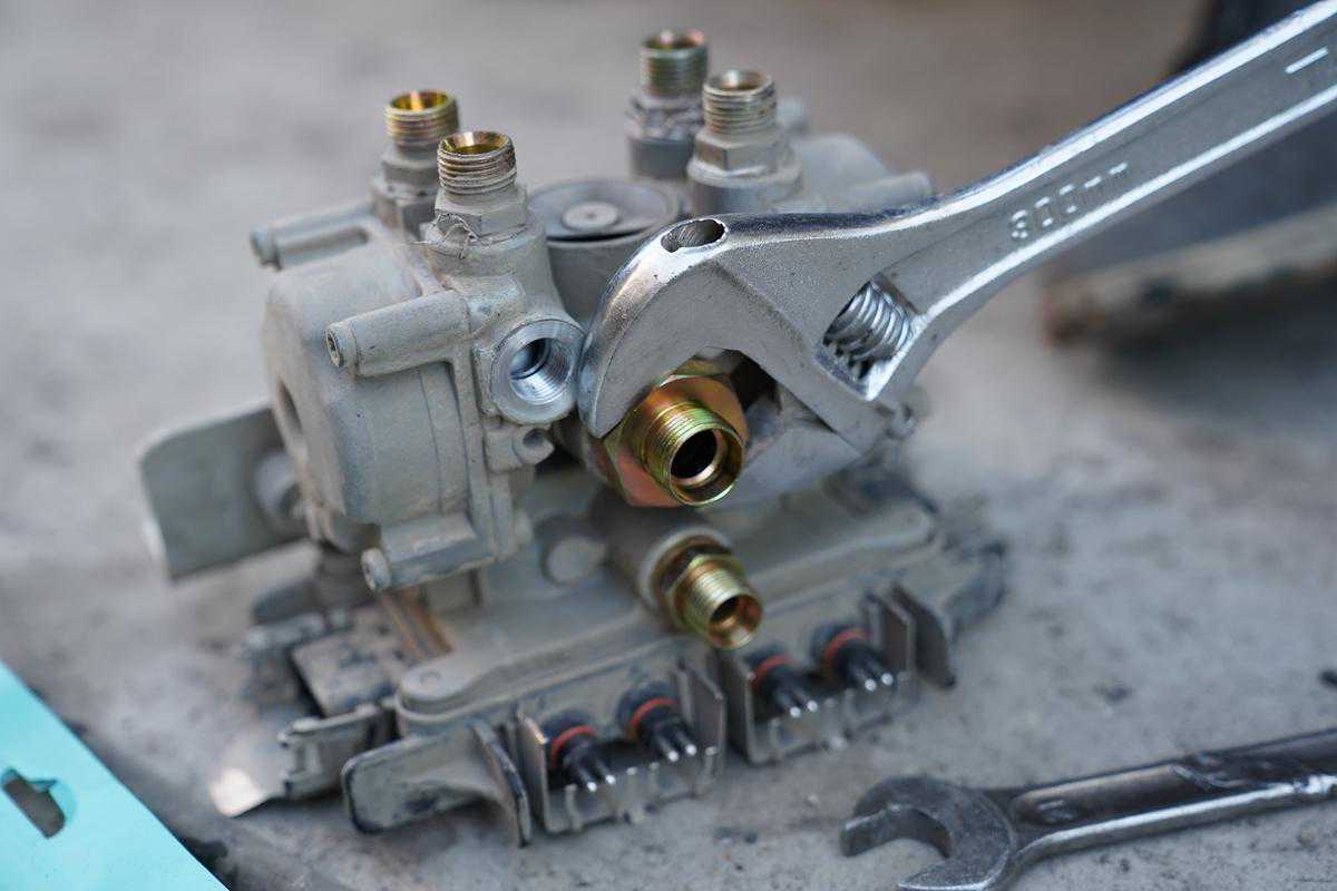 贵点也值得，挂车气路用这种接头再也不用担心会漏气