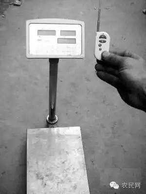 又到卖粮时节，谨防粮贩子的“遥控秤”