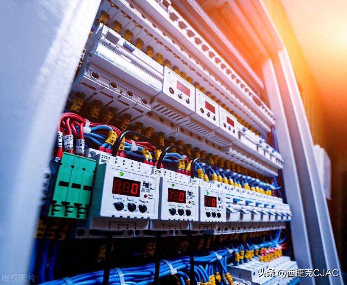 油压缓冲器在高压断路器中的应用