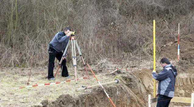 农民怎么用手机测量土地面积？操作简单，看完就知道了