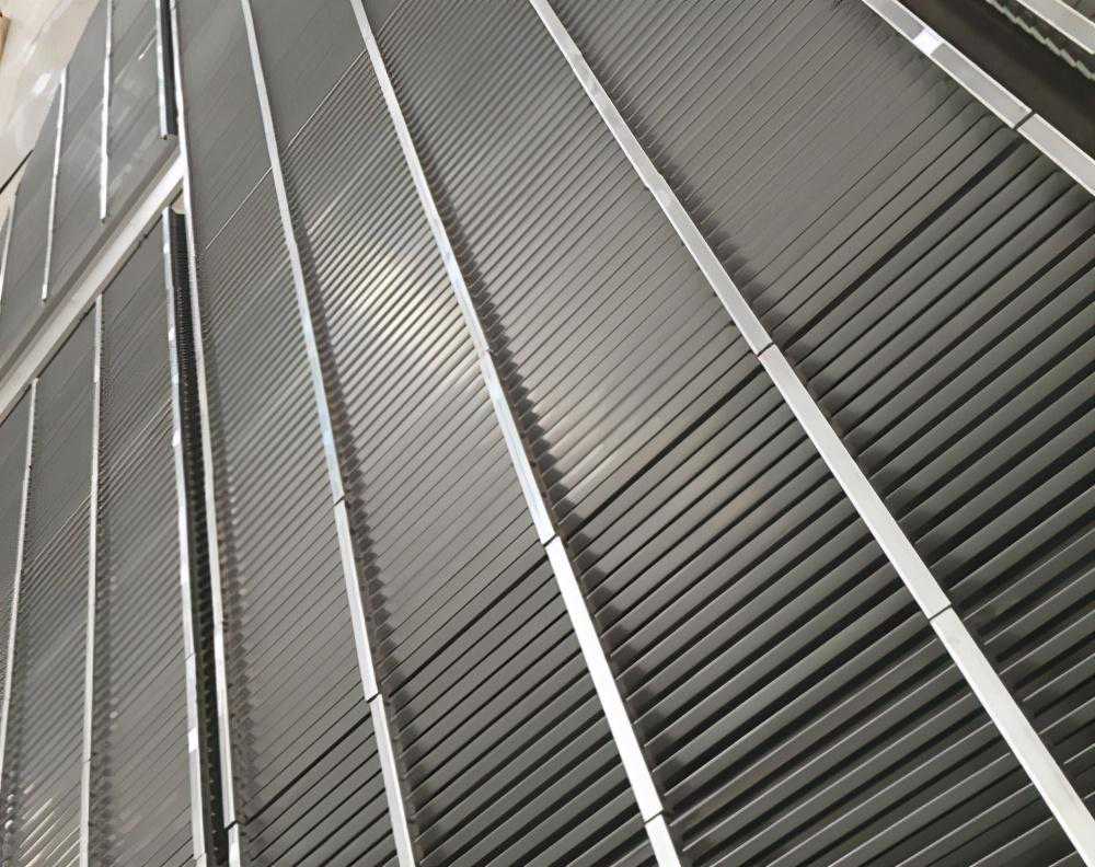 塔内件的分布器有哪些形式？