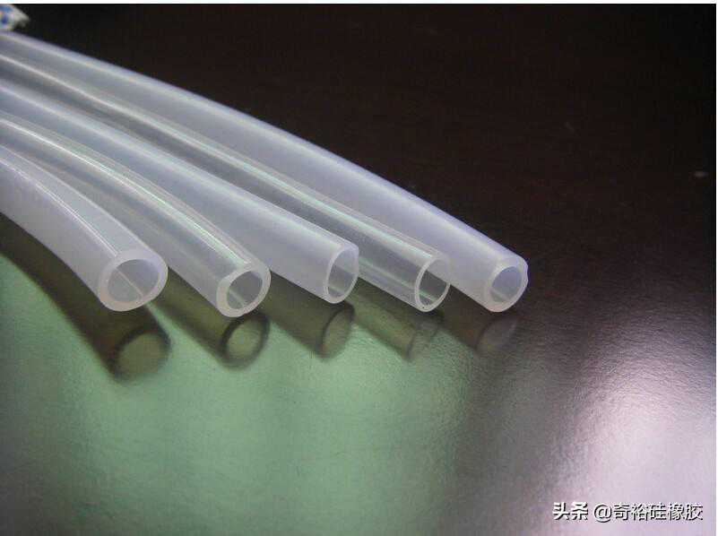 如何在硬度不变的情况下来提高定伸强度？