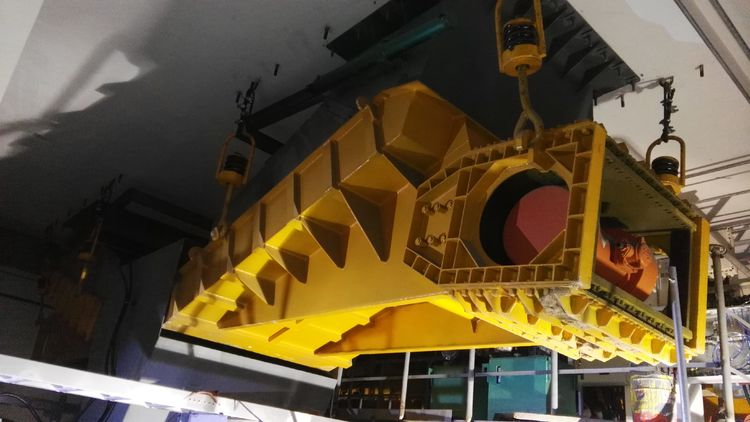 多台板振动放矿机生命周期管理系统