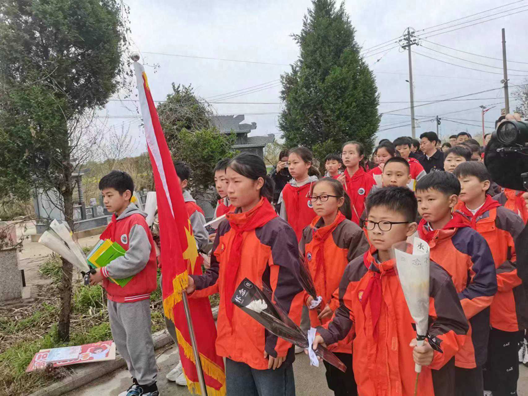 扬州、泰州两地人民纪念栾承仪烈士牺牲80周年