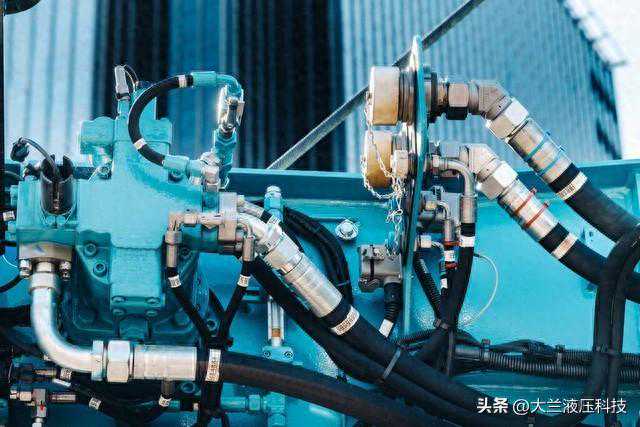 液压系统中的常用油管