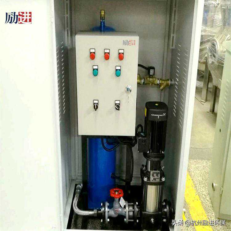 真空脱气装置（真空脱气机）工作原理