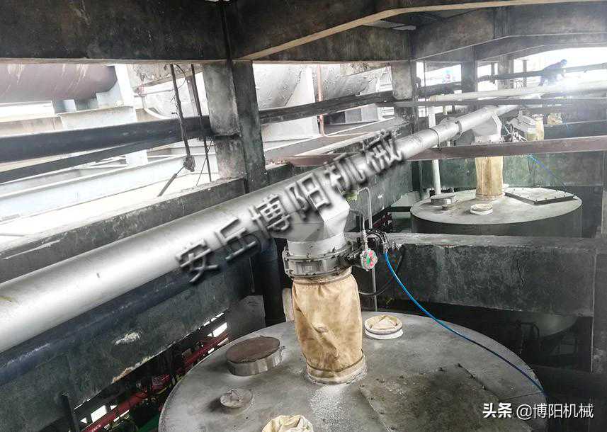 管链输送机是如何满足客户的输送要求呢？