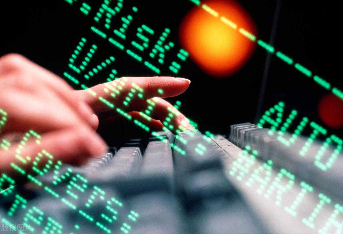 如何选择优质的拼接屏厂家