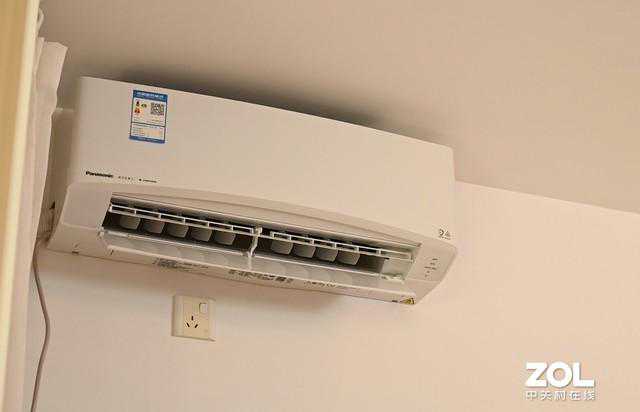 360°空调芯洁净 松下自动排尘式空调评测